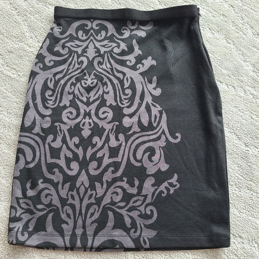 Size medium Walter Baker black/grey pencil skirt